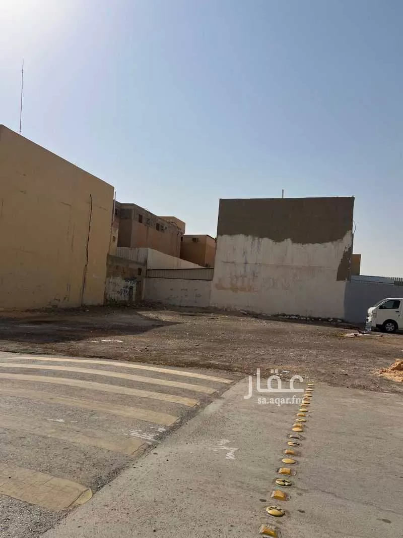 أرض للبيع في حي التلال